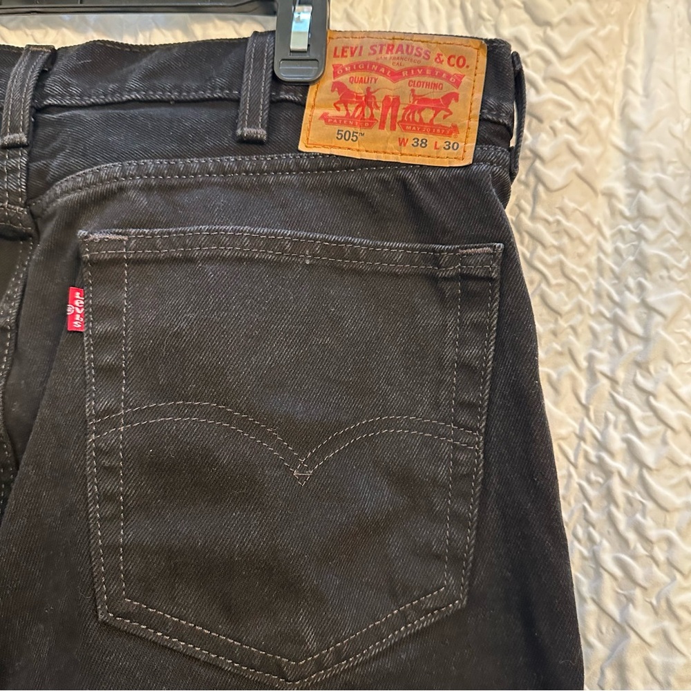 Men’s Levi's 505 Black Straight Jeans Classic Denim - Picture 4 of 8
